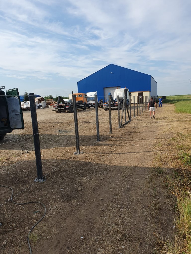 Stâlpi pentru garduri sustenabile 12 Stâlpi pentru garduri sustenabile